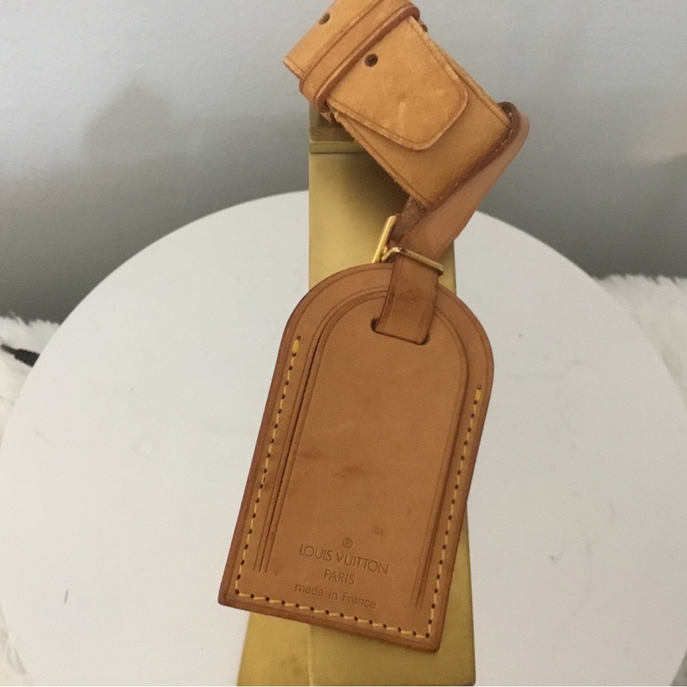 Louis Vuitton Tan Leather Luggage Tag with Gold Stitching Accent - Picture 9 of 9